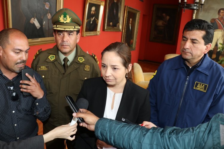 INTENDENTA LUCÍA PINTO: “NECESITAMOS LLEGAR A LOS ACUERDOS QUE ESTÁ IMPULSANDO EL PRESIDENTE PIÑERA” INTENDENTA LUCÍA PINTO: “NECESITAMOS LLEGAR A LOS ACUERDOS QUE ESTÁ IMPULSANDO EL PRESIDENTE PIÑERA”