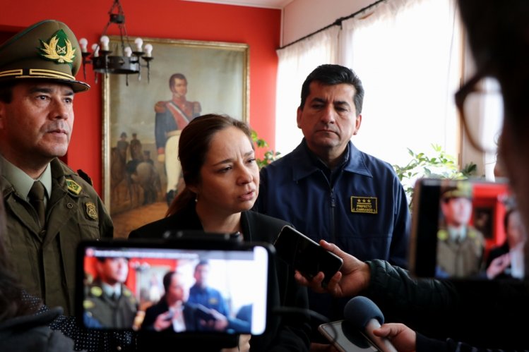 INTENDENTA LUCÍA PINTO: “NECESITAMOS LLEGAR A LOS ACUERDOS QUE ESTÁ IMPULSANDO EL PRESIDENTE PIÑERA” INTENDENTA LUCÍA PINTO: “NECESITAMOS LLEGAR A LOS ACUERDOS QUE ESTÁ IMPULSANDO EL PRESIDENTE PIÑERA”