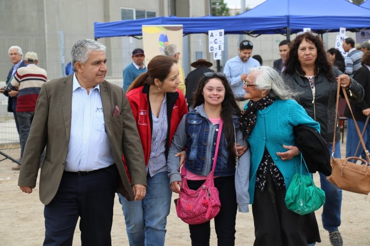 SECTOR GANADERO DE OVALLE RECIBE ALIMENTO ANIMAL PARA MITIGAR EFECTOS DE LA SEQUÍA