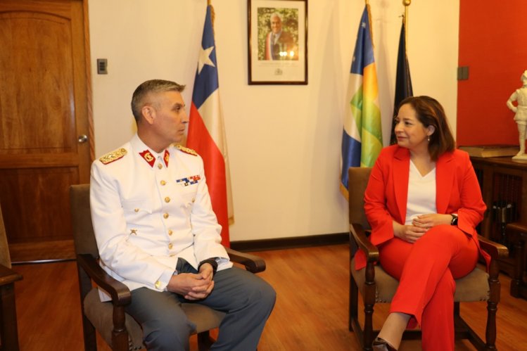 NUEVO COMANDANTE DEL REGIMIENTO REITERA EL COMPROMISO INSTITUCIONAL CON EL DESARROLLO DE LA REGIÓN NUEVO COMANDANTE DEL REGIMIENTO REITERA EL COMPROMISO INSTITUCIONAL CON EL DESARROLLO DE LA REGIÓN
