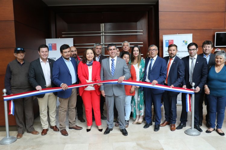 PROVEEDORES Y EMPRESAS MINERAS PROMUEVEN NUEVAS ALIANZAS PARA EL DESARROLLO DEL SECTOR PROVEEDORES Y EMPRESAS MINERAS PROMUEVEN NUEVAS ALIANZAS PARA EL DESARROLLO DEL SECTOR