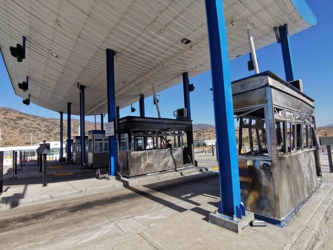 GOBIERNO INTERPONE QUERELLA POR DAÑOS CONTRA PEAJE DE RUTA D43 GOBIERNO INTERPONE QUERELLA POR DAÑOS CONTRA PEAJE DE RUTA D43
