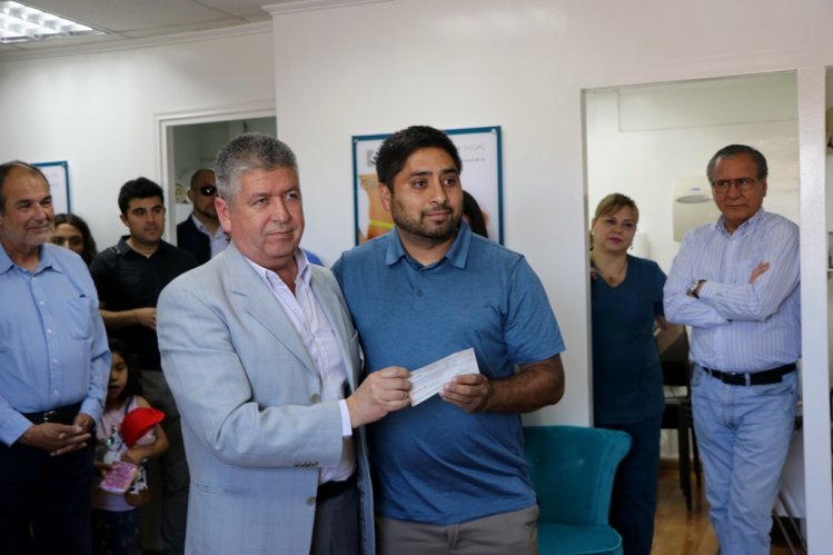 EMPRENDEDORES DE TODA LA REGIÓN RECIBEN APOYO ECONÓMICO PARA IR RECUPERANDO SUS NEGOCIOS EMPRENDEDORES DE TODA LA REGIÓN RECIBEN APOYO ECONÓMICO PARA IR RECUPERANDO SUS NEGOCIOS