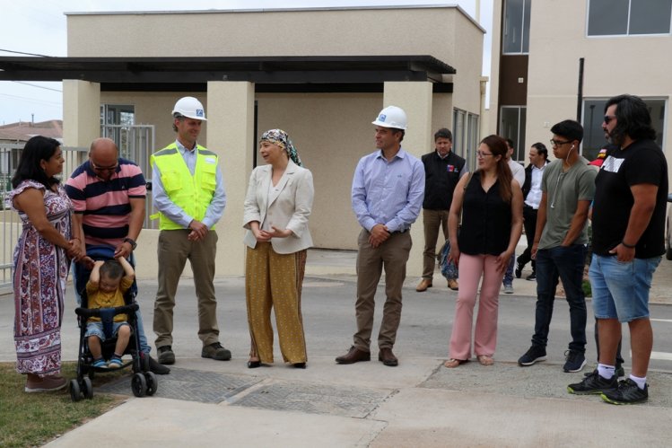 31 FAMILIAS VULNERABLES DE LA REGIÓN RECIBIRÁN SUS VIVIENDAS EN PROYECTO CON INTEGRACIÓN SOCIAL 31 FAMILIAS VULNERABLES DE LA REGIÓN RECIBIRÁN SUS VIVIENDAS EN PROYECTO CON INTEGRACIÓN SOCIAL