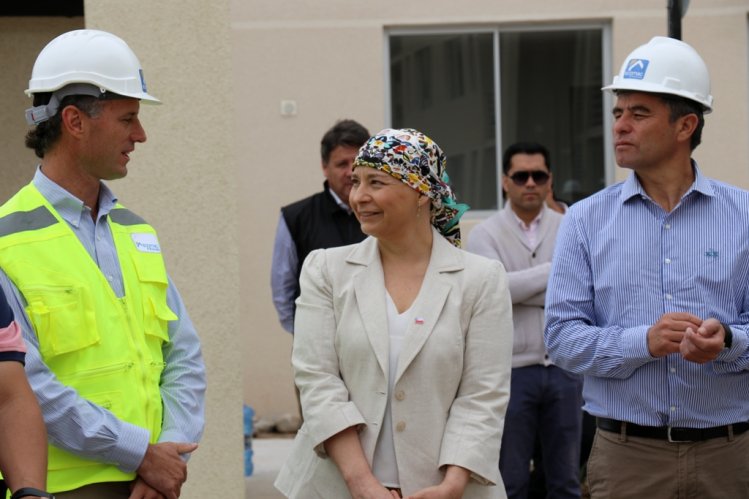 31 FAMILIAS VULNERABLES DE LA REGIÓN RECIBIRÁN SUS VIVIENDAS EN PROYECTO CON INTEGRACIÓN SOCIAL 31 FAMILIAS VULNERABLES DE LA REGIÓN RECIBIRÁN SUS VIVIENDAS EN PROYECTO CON INTEGRACIÓN SOCIAL