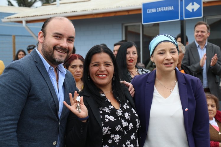 FAMILIAS DE PAN DE AZÚCAR CIERRAN MÁS DE 14 AÑOS DE ESPERA RECIBIENDO SUS CASAS PROPIAS