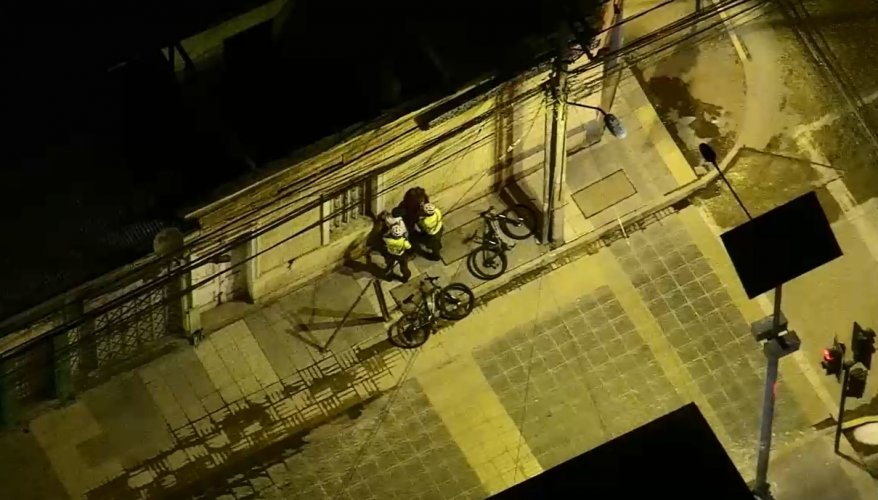 DRON DE SEGURIDAD APOYÓ EN LA DETENCIÓN DE DOS SUJETOS QUE SUSTRAÍAN ESPECIES DEL INTERIOR DE VEHÍCULOS EN COQUIMBO