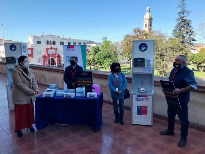 GOBIERNO ENTREGA KITS PARA REFORZAR MEDIDAS SANITARIAS EN FERIAS LIBRES Y EVITAR CONTAGIOS DE COVID-19