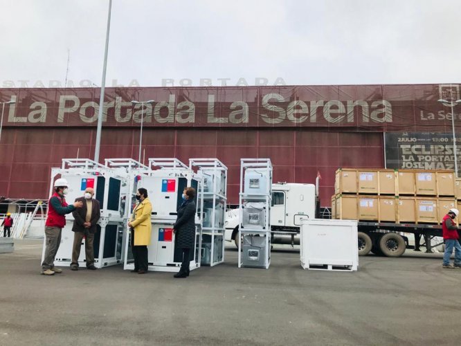 COMIENZA INSTALACIÓN DEL HOSPITAL MODULAR EN DEPENDENCIAS DEL ESTADIO LA PORTADA