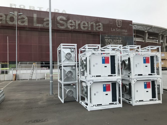 COMIENZA INSTALACIÓN DEL HOSPITAL MODULAR EN DEPENDENCIAS DEL ESTADIO LA PORTADA