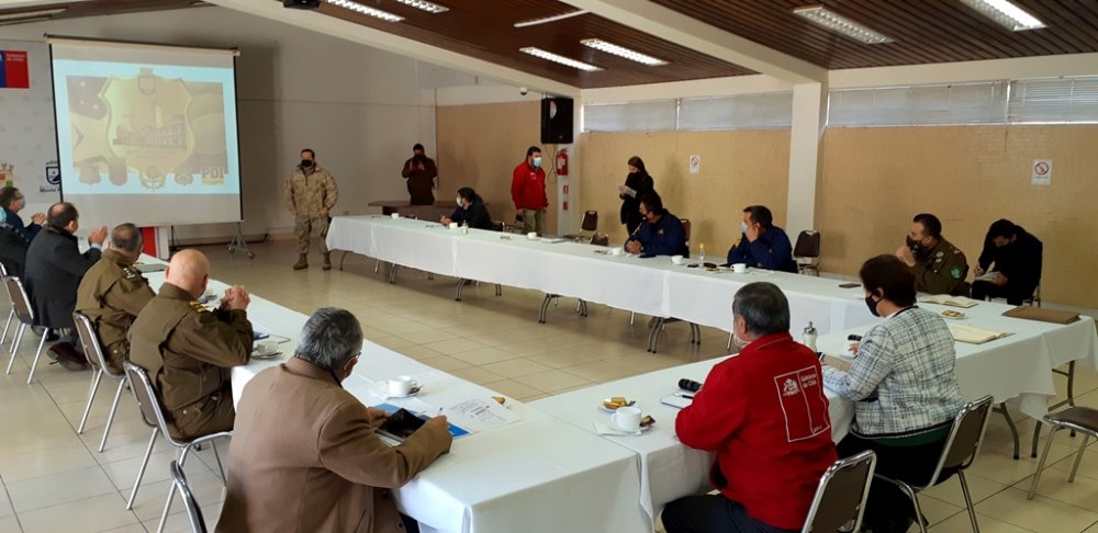 GOBIERNO COORDINA LOS PREPARATIVOS PARA LA CUARENTENA EN OVALLE Y DEFINE LOS PUNTOS DE CONTROL DE ACCESO GOBIERNO COORDINA LOS PREPARATIVOS PARA LA CUARENTENA EN OVALLE Y DEFINE LOS PUNTOS DE CONTROL DE ACCESO