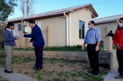 FAMILIAS DE COMBARBALÁ RECIBEN SU CASA PROPIA TRAS 19 AÑOS DE ESPERA