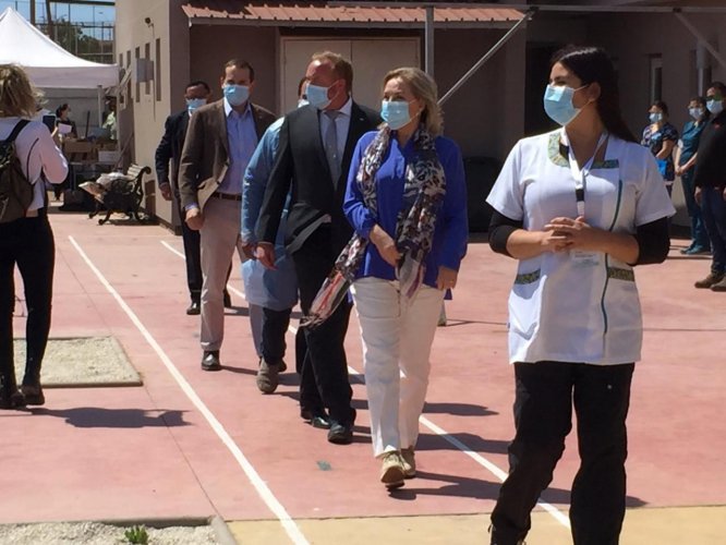 PRIMERA DAMA SUPERVISA PROTOCOLO DE VISITA SEGURA EN ELEAM DE LA SERENA: “AYUDA ENORMEMENTE A NUESTROS ADULTOS MAYORES, ESPECIALMENTE EN SU SALUD MENTAL”