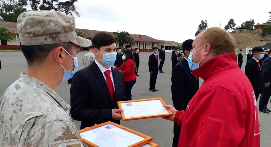 CAPACITAN A SOLDADOS CONSCRIPTOS PARA LA INSERCIÓN LABORAL DESPUÉS DE CULMINAR SU SERVICIO MILITAR