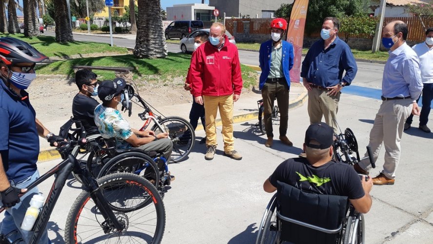 INAUGURAN NUEVO TRAMO DE CICLOVÍA EN AVENIDA FRANCISCO DE AGUIRRE QUE UNE LA RUTA 5 Y EL FARO