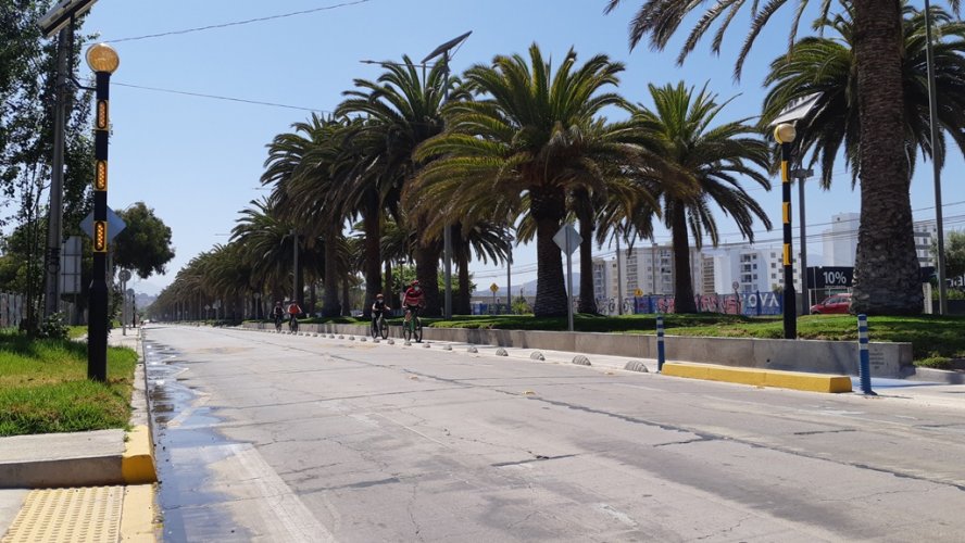 INAUGURAN NUEVO TRAMO DE CICLOVÍA EN AVENIDA FRANCISCO DE AGUIRRE QUE UNE LA RUTA 5 Y EL FARO INAUGURAN NUEVO TRAMO DE CICLOVÍA EN AVENIDA FRANCISCO DE AGUIRRE QUE UNE LA RUTA 5 Y EL FARO