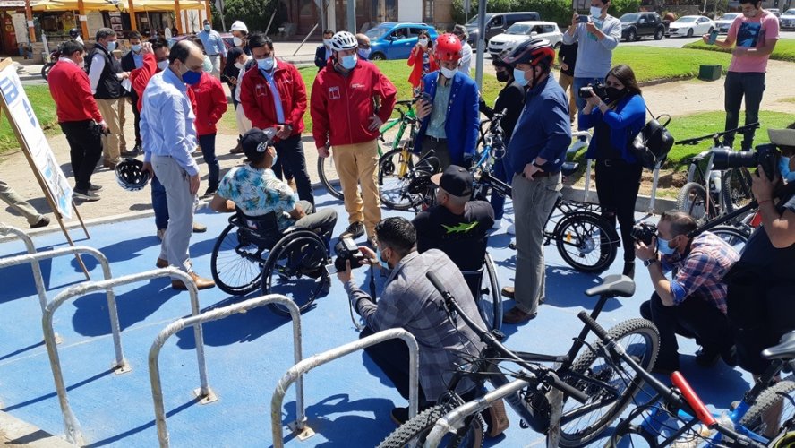 INAUGURAN NUEVO TRAMO DE CICLOVÍA EN AVENIDA FRANCISCO DE AGUIRRE QUE UNE LA RUTA 5 Y EL FARO