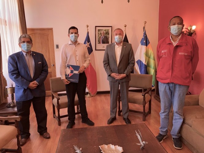 GOBIERNO Y COLEGIO MÉDICO ABORDAN EN CONJUNTO DIVERSOS TEMAS RELACIONADOS CON LA PANDEMIA