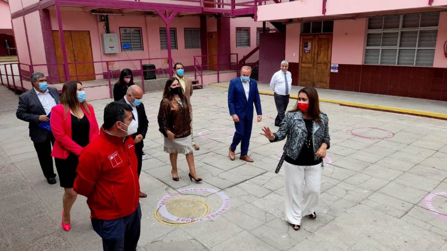SUPERVISAN IMPLEMENTACIÓN DE PROTOCOLOS EN ESTABLECIMIENTOS EDUCACIONALES PARA EL INICIO DEL AÑO ESCOLAR SUPERVISAN IMPLEMENTACIÓN DE PROTOCOLOS EN ESTABLECIMIENTOS EDUCACIONALES PARA EL INICIO DEL AÑO ESCOLAR