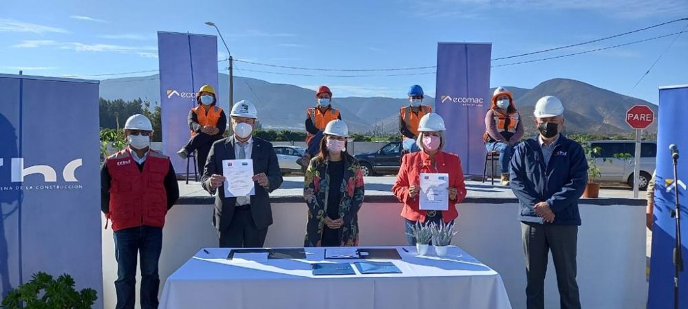 GOBIERNO Y CCHC SUMAN FUERZAS PARA AUMENTAR PARTICIPACIÓN FEMENINA EN LA CONSTRUCCIÓN