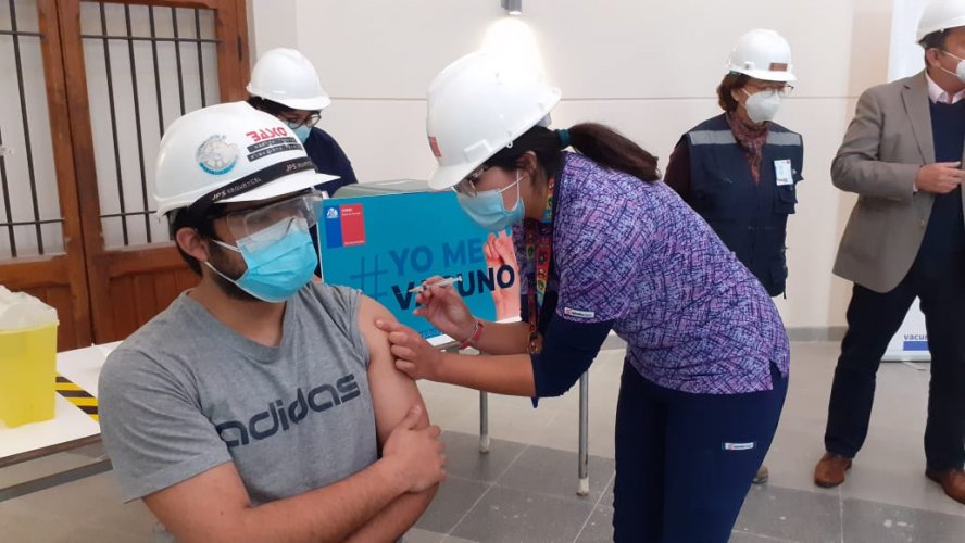 COMIENZAN OPERATIVOS DE VACUNACIÓN CONTRA EL COVID EN LUGARES DE TRABAJO COMIENZAN OPERATIVOS DE VACUNACIÓN CONTRA EL COVID EN LUGARES DE TRABAJO