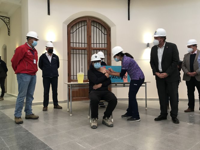 COMIENZAN OPERATIVOS DE VACUNACIÓN CONTRA EL COVID EN LUGARES DE TRABAJO COMIENZAN OPERATIVOS DE VACUNACIÓN CONTRA EL COVID EN LUGARES DE TRABAJO