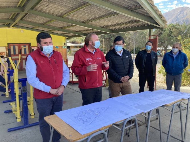 DIVERSOS PROYECTOS DE INFRAESTRUCTURA MEJORARÁN LA CALIDAD DE VIDA DE LOS VECINOS DE MONTE PATRIA DIVERSOS PROYECTOS DE INFRAESTRUCTURA MEJORARÁN LA CALIDAD DE VIDA DE LOS VECINOS DE MONTE PATRIA