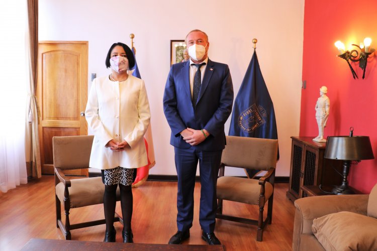 MÁS ATRIBUCIONES Y PODER DE DECISIÓN PIDE GOBERNADORA REGIONAL KRIST NARANJO PEÑALOZA AL ASUMIR EL MANDO DE LA REGIÓN MÁS ATRIBUCIONES Y PODER DE DECISIÓN PIDE GOBERNADORA REGIONAL KRIST NARANJO PEÑALOZA AL ASUMIR EL MANDO DE LA REGIÓN