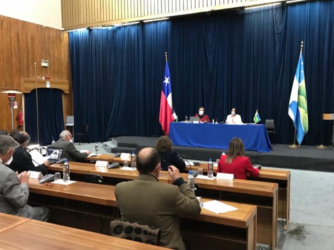 CORE RETOMA PRESENCIALIDAD EN PRIMERA SESIÓN PRESIDIDA POR LA GOBERNADORA REGIONAL KRIST NARANJO CORE RETOMA PRESENCIALIDAD EN PRIMERA SESIÓN PRESIDIDA POR LA GOBERNADORA REGIONAL KRIST NARANJO
