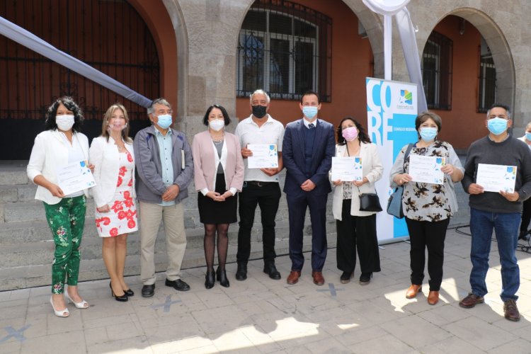CERCA DE $400 MILLONES EN PROYECTOS DE SEGURIDAD CIUDADANA Y MEDIO AMBIENTE ENTREGÓ EL GOBIERNO REGIONAL A ORGANIZACIONES DE ELQUI CERCA DE $400 MILLONES EN PROYECTOS DE SEGURIDAD CIUDADANA Y MEDIO AMBIENTE ENTREGÓ EL GOBIERNO REGIONAL A ORGANIZACIONES DE ELQUI