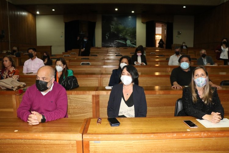 INÉDITO PROGRAMA FINANCIADO POR EL GOBIERNO REGIONAL PREPARA A RESIDENTES DE HOGARES DE MEJOR NIÑEZ PARA SU EGRESO INÉDITO PROGRAMA FINANCIADO POR EL GOBIERNO REGIONAL PREPARA A RESIDENTES DE HOGARES DE MEJOR NIÑEZ PARA SU EGRESO