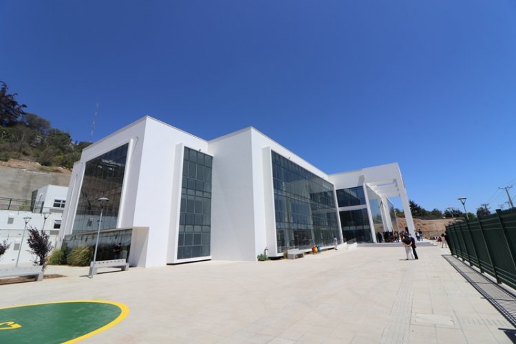 Estudiantes de enfermería y psicología ULS estrenarán nuevo edificio en marzo 2022 Estudiantes de enfermería y psicología ULS estrenarán nuevo edificio en marzo 2022