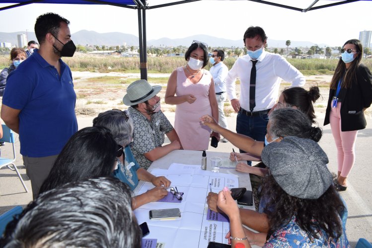 Vecinas y vecinos de Coquimbo participan en proceso constituyente sobre temáticas medioambientales