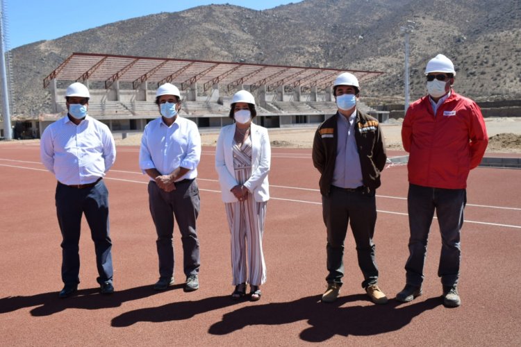 Estadio de Canela presenta un 60% de avance y están a la espera de la cancha sintética para inaugurarlo