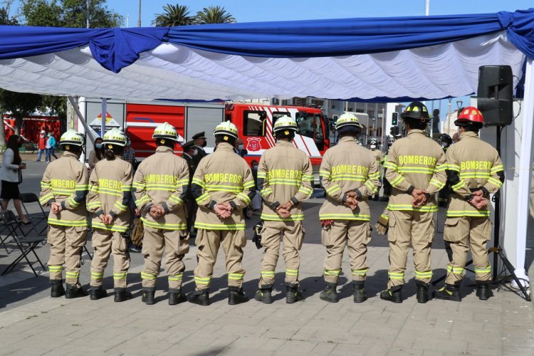 Gobierno Regional destina más de 2 mil millones para equipamiento de protección personal para bomberos