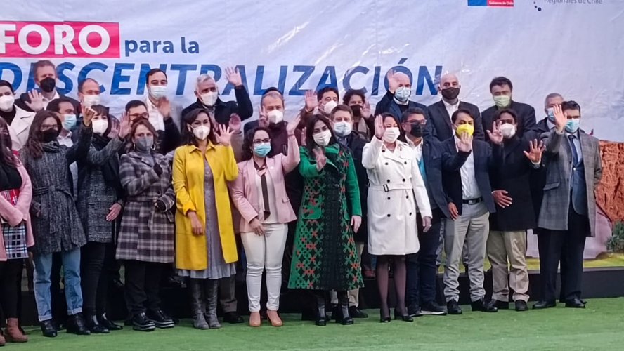 Primer Foro para la Descentralización aborda el traspaso de competencias a los gobiernos regionales