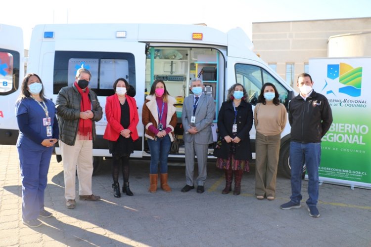 Llegan dos nuevas ambulancias para reforzar atención primaria en Centros de Salud Familiar Llegan dos nuevas ambulancias para reforzar atención primaria en Centros de Salud Familiar
