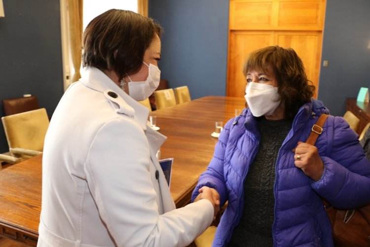 Mujeres de cocinerías de Vicuña buscan apoyo de la Gobernadora Regional tras ser notificadas de desalojo