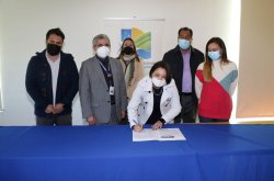 Firman convenio que permitirá pronta construcción de Centro de Diálisis en Vicuña