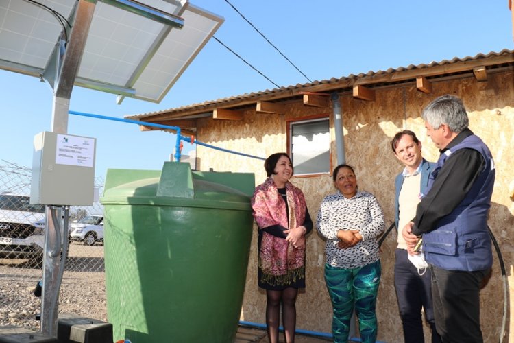 Exitoso sistema de recirculación de agua permite prolongar su potabilidad y utilizar paneles fotovoltaicos