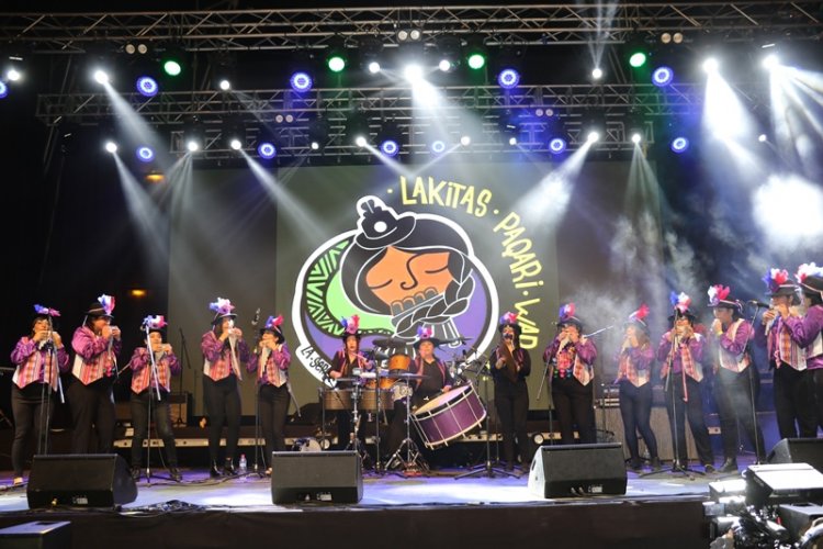 “Hágase la luz”: Los Jaivas deslumbraron en la primera noche del Festival Regional ILUMINA