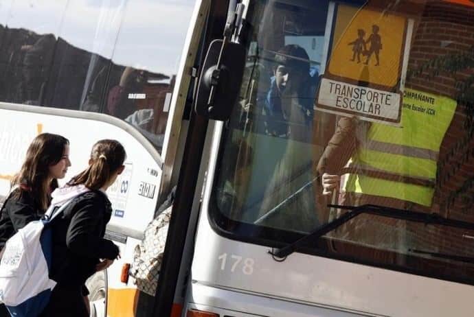 Buses eléctricos para transporte escolar llegarán a Ovalle y Salamanca con recursos de Gobierno Regional Buses eléctricos para transporte escolar llegarán a Ovalle y Salamanca con recursos de Gobierno Regional
