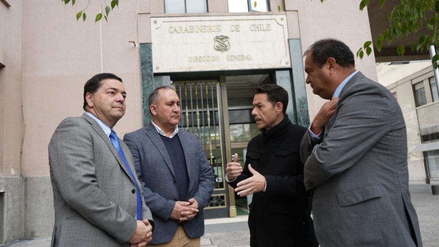 Gobernador Cristóbal Juliá compromete recursos para la construcción de nueva unidad policial en La Serena Oriente Gobernador Cristóbal Juliá compromete recursos para la construcción de nueva unidad policial en La Serena Oriente