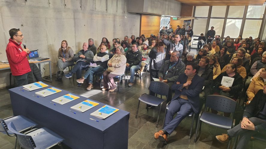 Gobierno Regional capacita a más de 100 organizaciones sociales del Choapa en la rendición de fondos concursables 2025 Gobierno Regional capacita a más de 100 organizaciones sociales del Choapa en la rendición de fondos concursables 2025