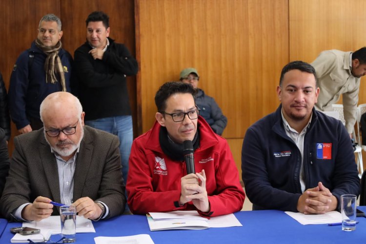 Gobierno Regional anuncia $1.300 millones en apoyo urgente a crianceros Gobierno Regional anuncia $1.300 millones en apoyo urgente a crianceros