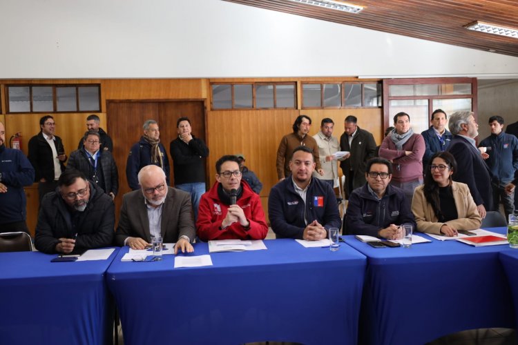 Gobierno Regional anuncia $1.300 millones en apoyo urgente a crianceros Gobierno Regional anuncia $1.300 millones en apoyo urgente a crianceros