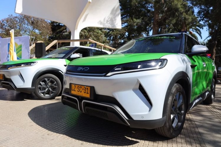 Ovalle da el salto a la electromovilidad con nuevos taxis colectivos eléctricos e híbridos Ovalle da el salto a la electromovilidad con nuevos taxis colectivos eléctricos e híbridos