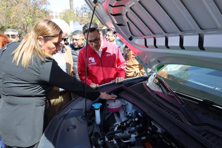 Ovalle da el salto a la electromovilidad con nuevos taxis colectivos eléctricos e híbridos Ovalle da el salto a la electromovilidad con nuevos taxis colectivos eléctricos e híbridos