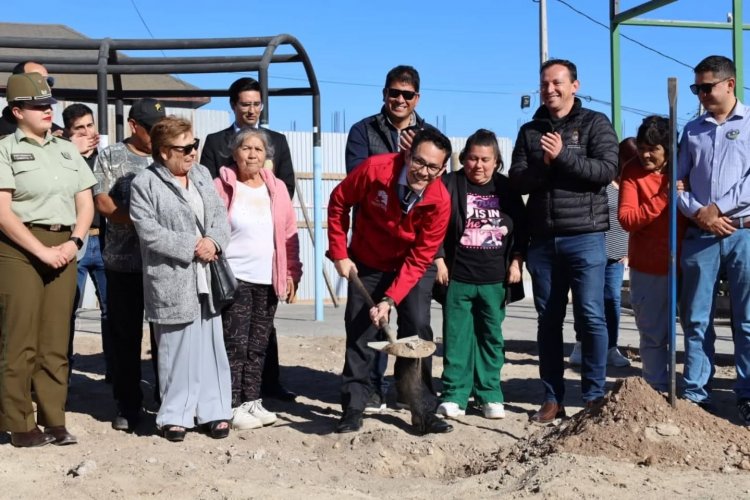 Colocan primera piedra para recuperar la Plaza Paul Harris y la multicancha Estrella de Chile en Coquimbo