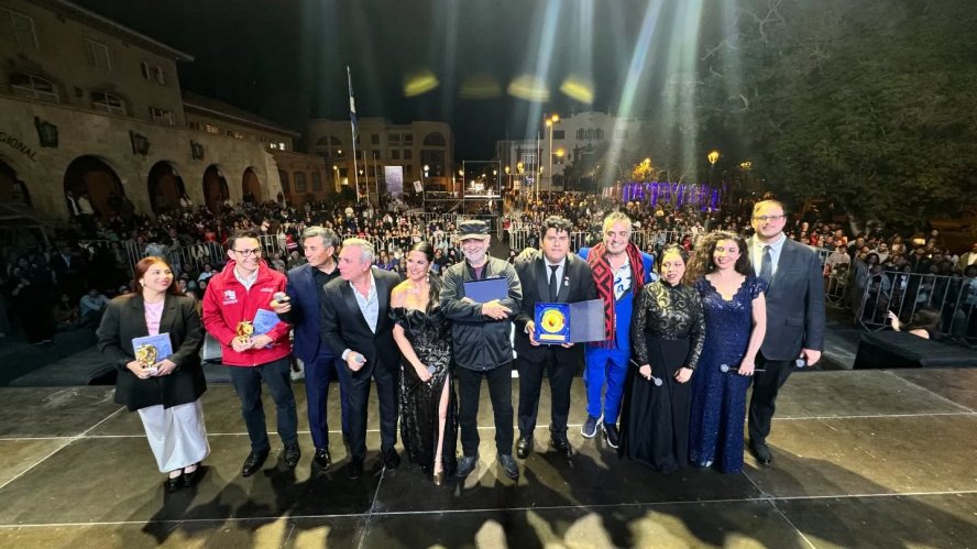 En La Serena inició el emotivo homenaje del Gobierno Regional por los 80 años del Nobel de Gabriela Mistral